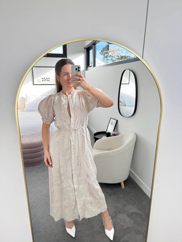 Joslin Maxi Dress - size 8