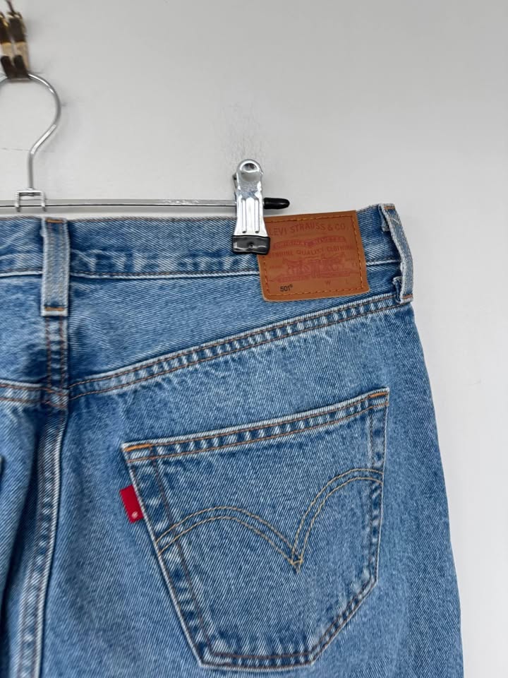 Levi Jeans - size 31