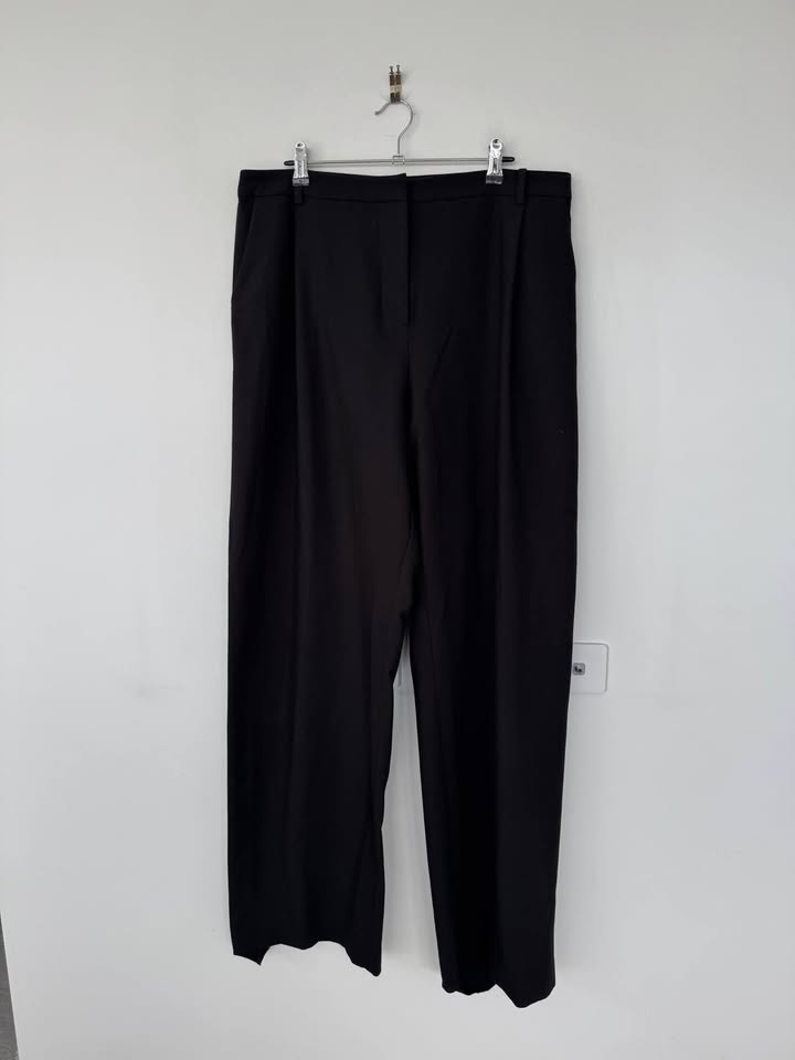 Viktoria and Woods Pants - size 4