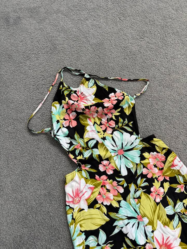 Reformation Dress - size small