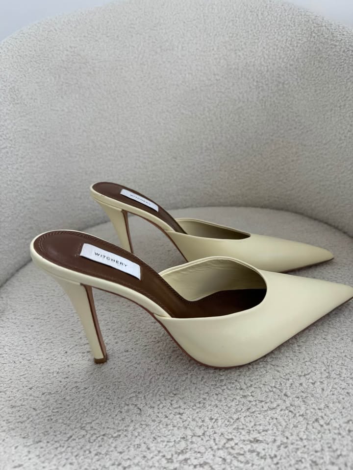 Witchery Leather Heels - size 40
