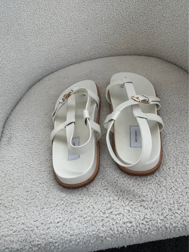 Witchery Sandals - size 40
