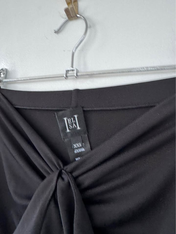 Helsa Skirt - size XXS