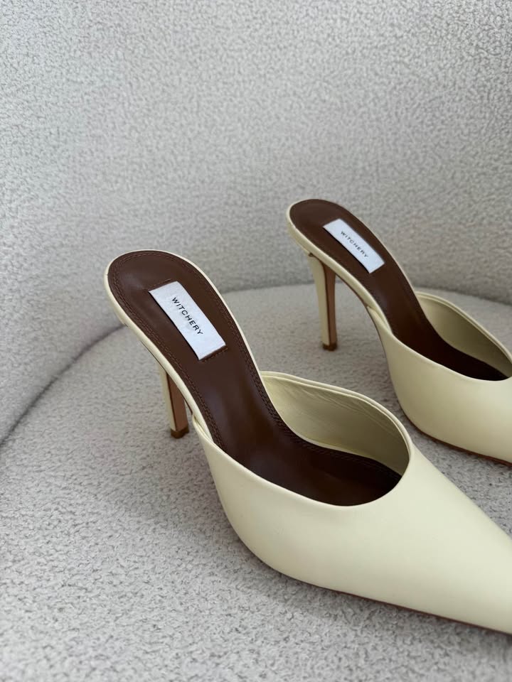 Witchery Leather Heels - size 40