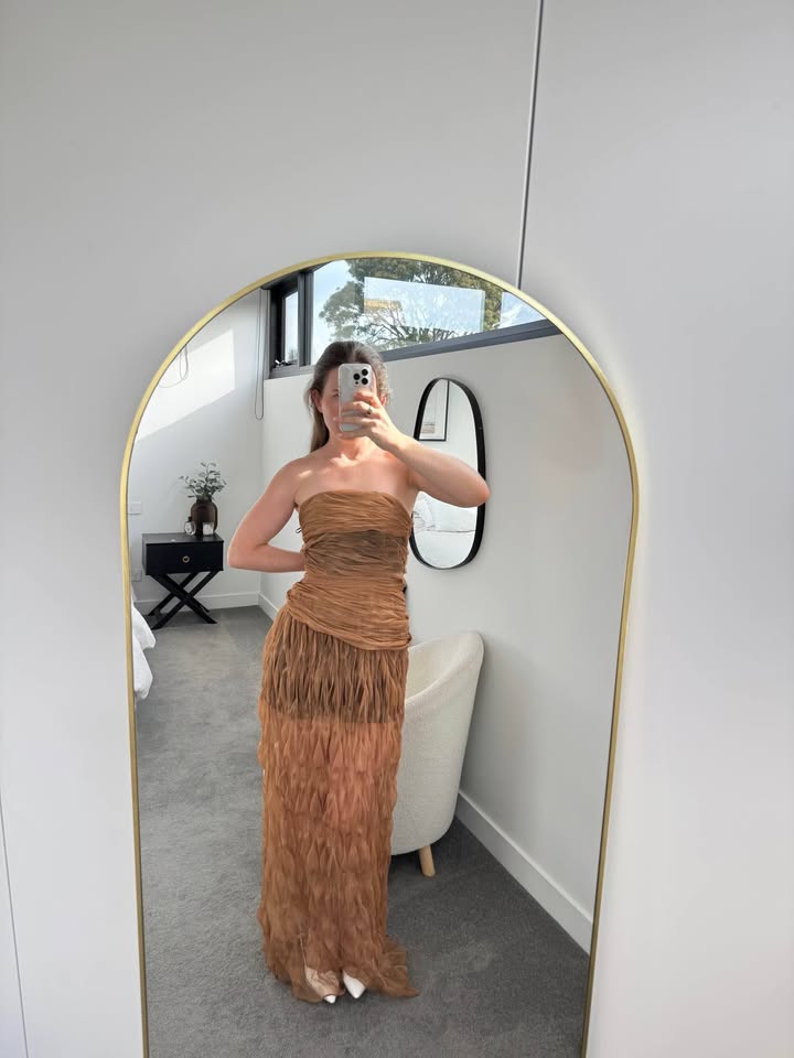 Tohja Maxi Dress - size 6
