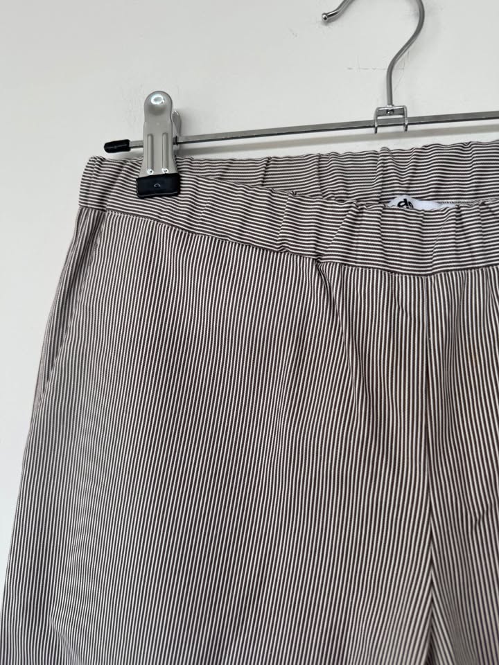 Mode Mischief Pants - size XS