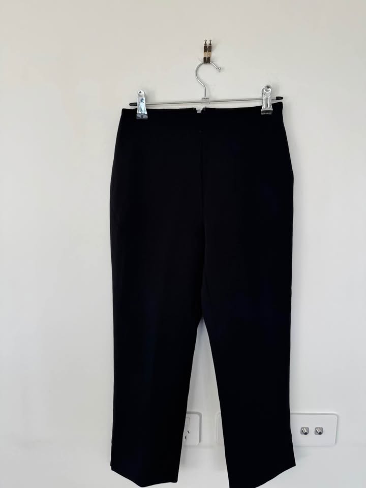 Kookai Capri Pants - size 4