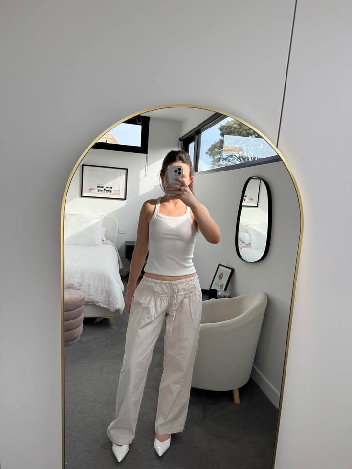 Mode Mischief Pants - size XS