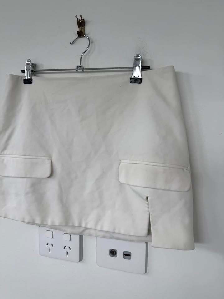 Henne Skirt - size 10