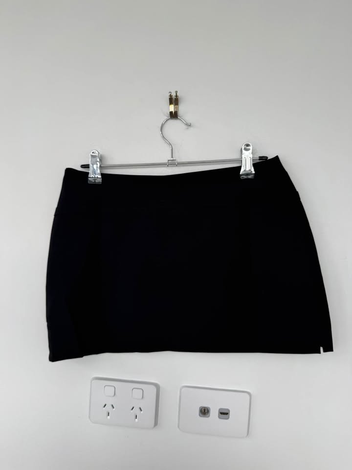 One Mile Skirt - size XXS BNWT
