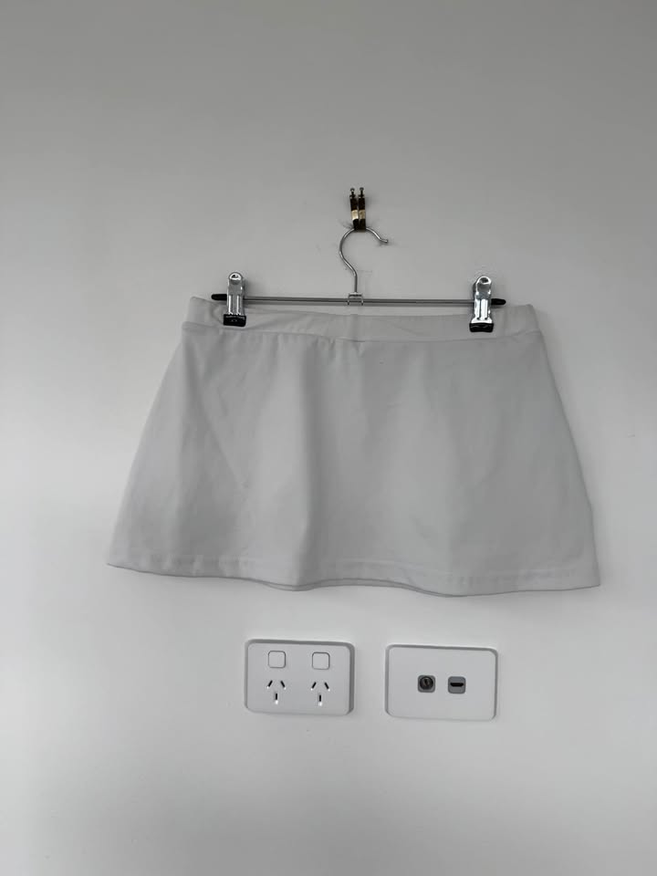 With Harper Lu skirt - size small