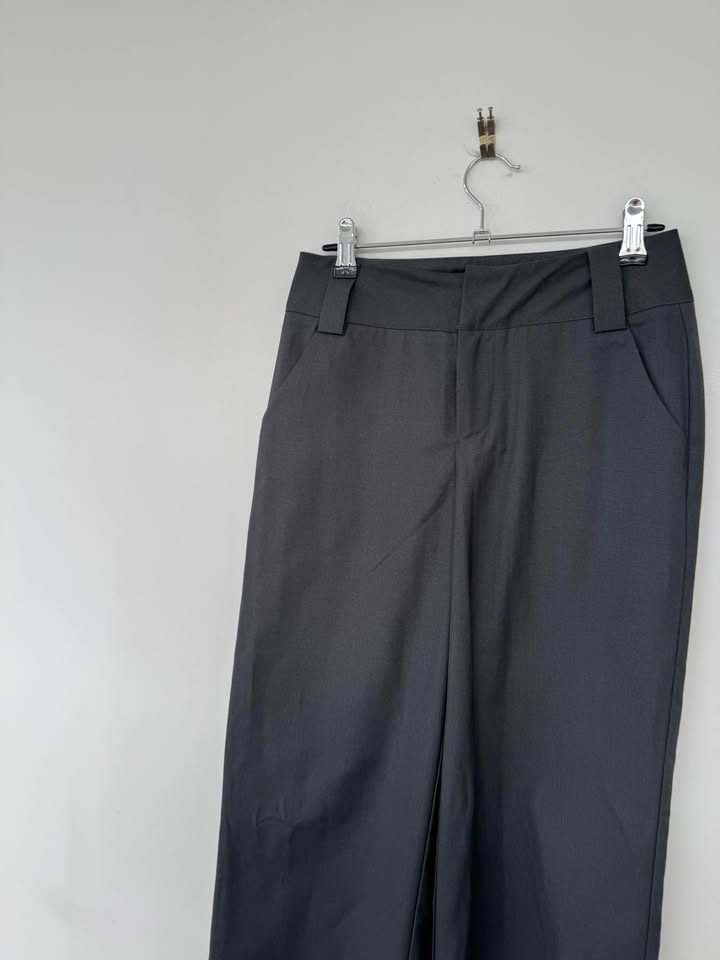 Perfect Stranger Suit Pants - size 6