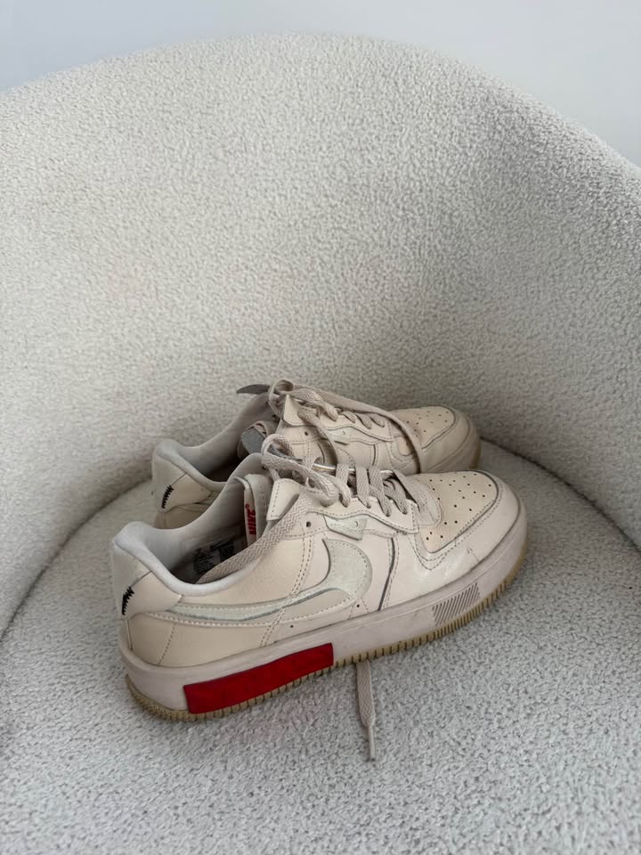 Nike Runners - size 40.5
