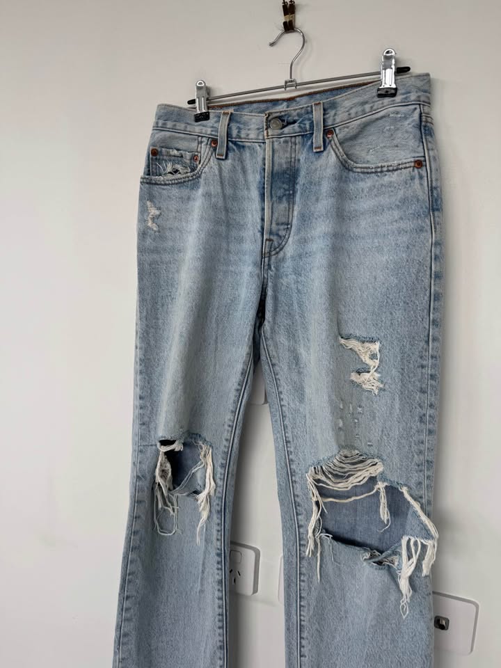 Levi Jeans - size 26