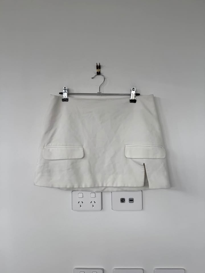 Henne Skirt - size 10