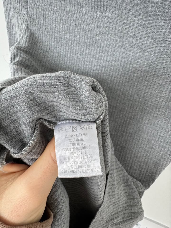 Henne Long Sleeve - size 8