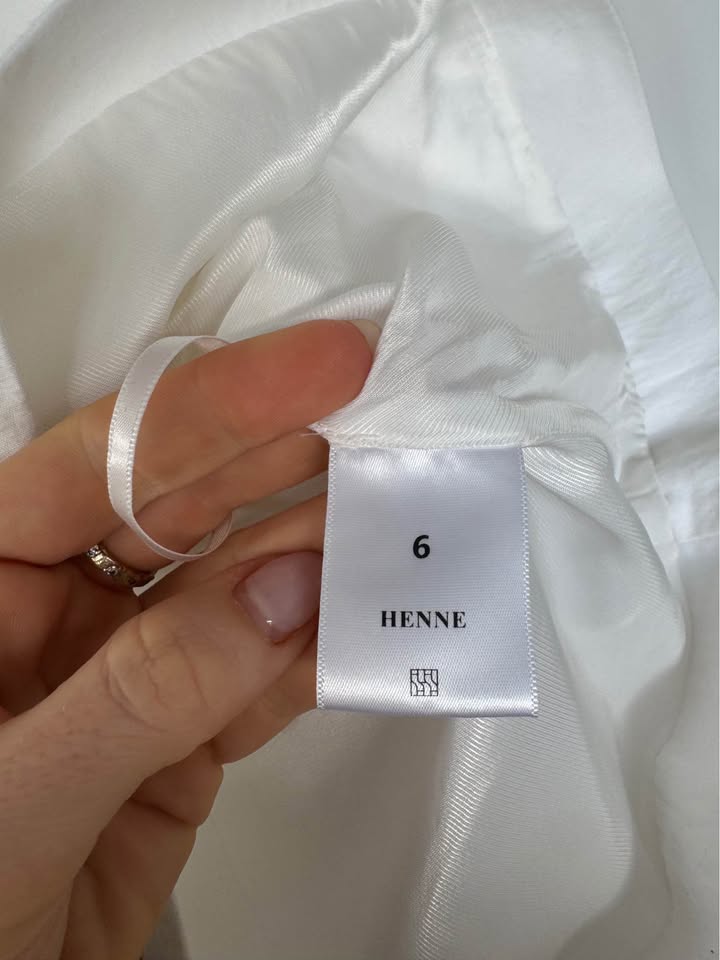 Henne Top - size 6