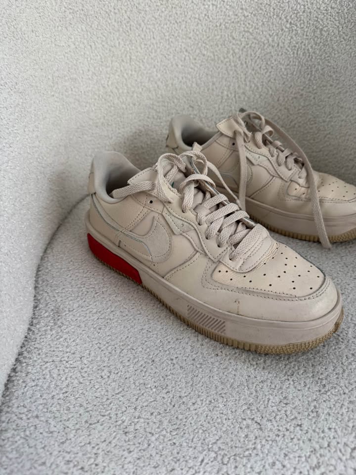 Nike Runners - size 40.5
