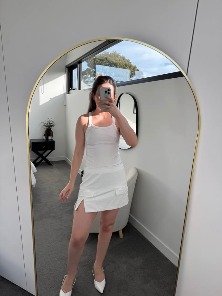 Henne Skirt - size 10