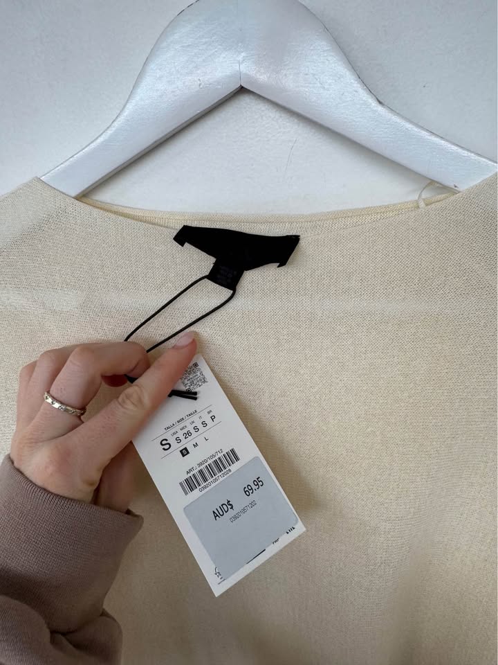 Zara Top - size small BNWT
