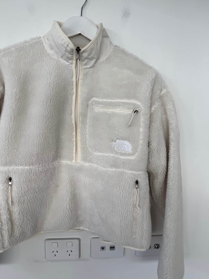 The North Face Sherpa Jumper - size medium