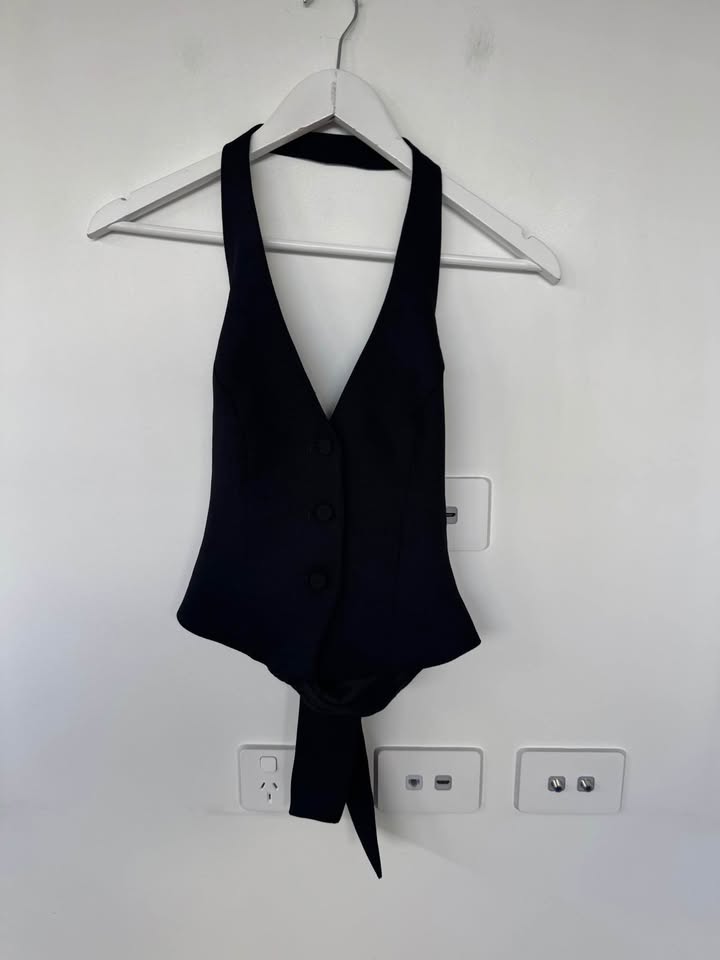 Kookai Vest - size 6