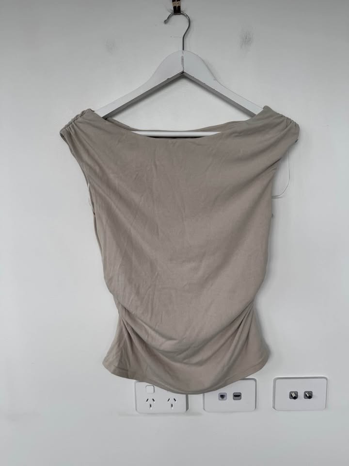 Stories be told top - size 10