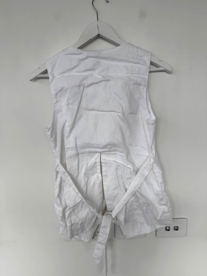 Dissh Vest - size 8 BNWT