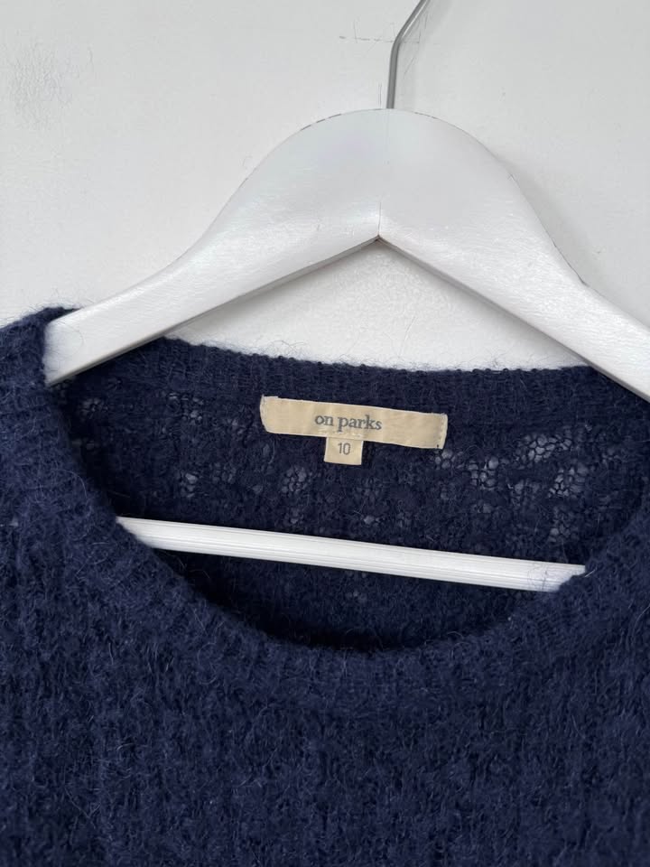On Parks Knit - size 10