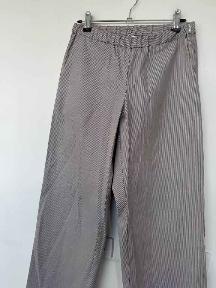Mode Mischief Pants - size XS