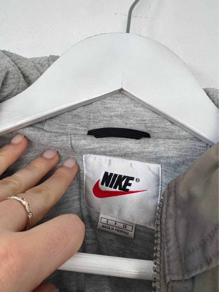 Nike Vintage Jacket - size small