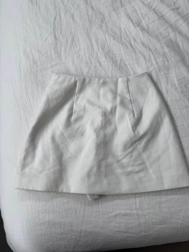 Dissh Skort - size 6
