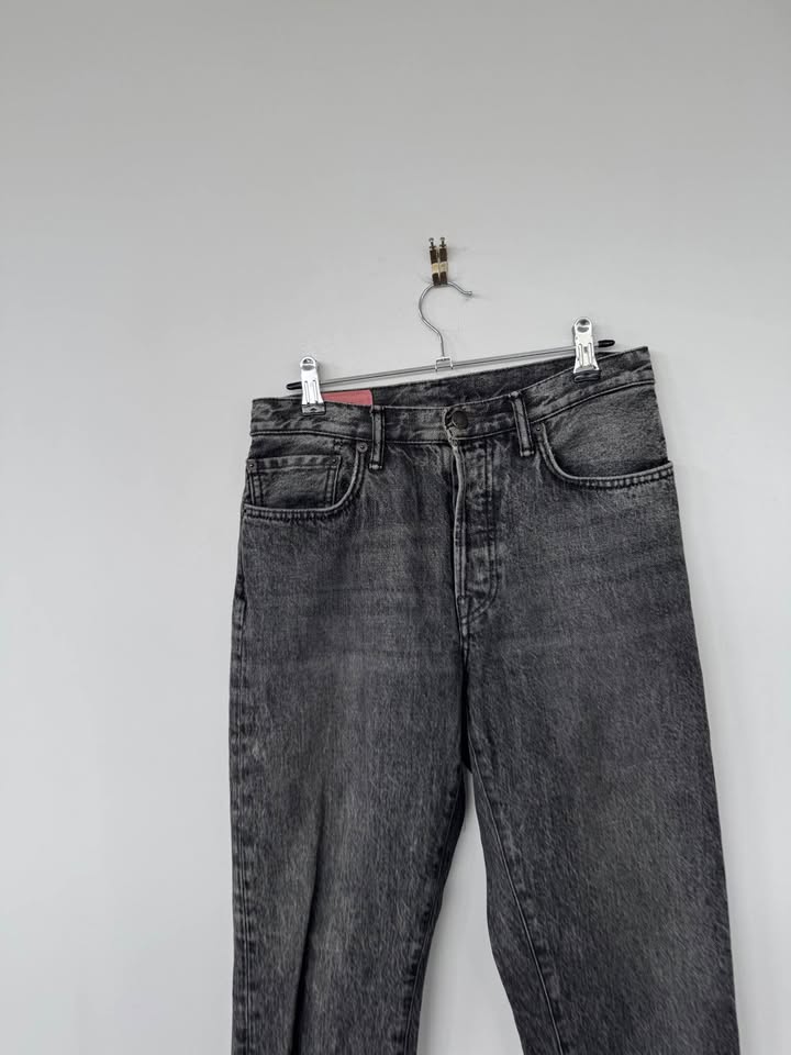 Acne Studio Jeans - size 27