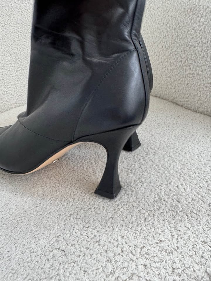 Tony Bianco Boots - size 8.5