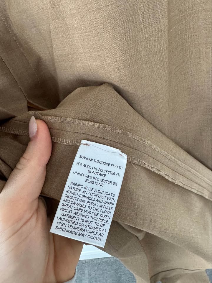 Scanlan Theodore Skirt - size medium BNWT