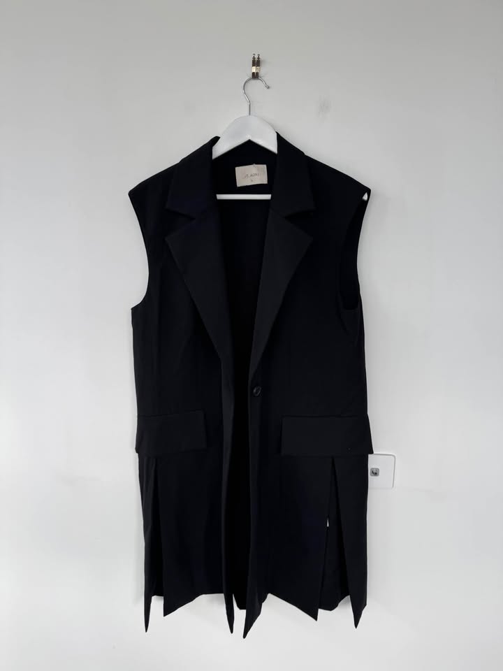 St Agni Vest - size XL