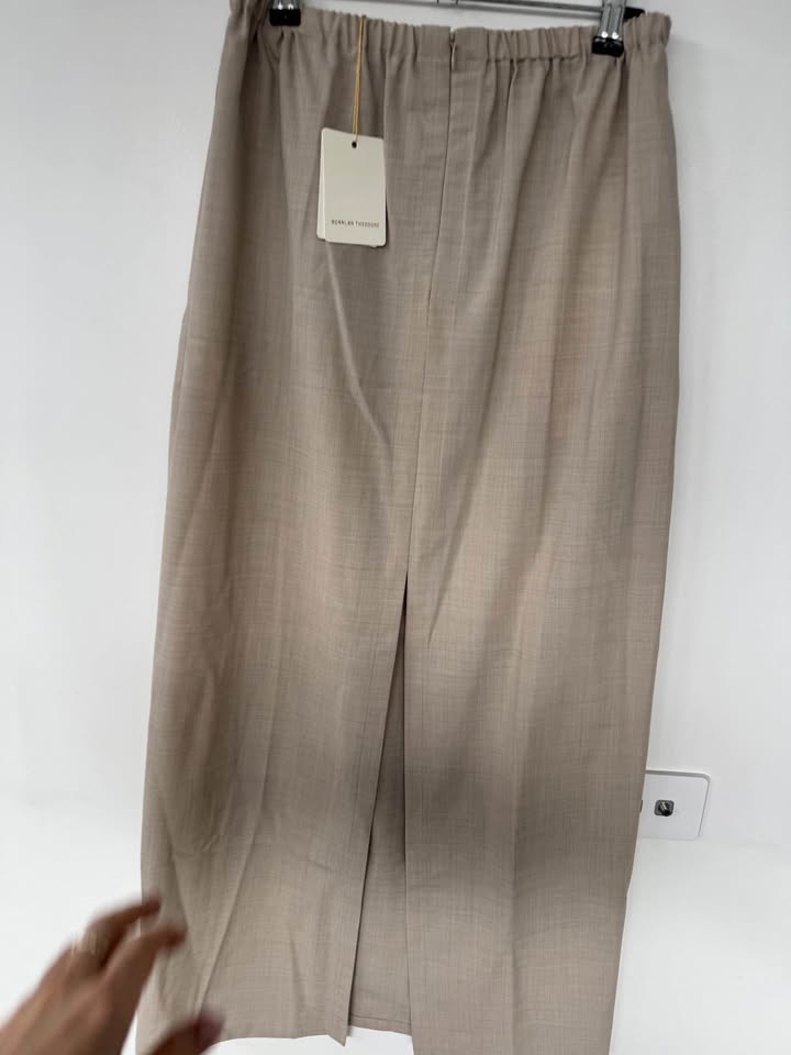 Scanlan Theodore Skirt - size medium BNWT