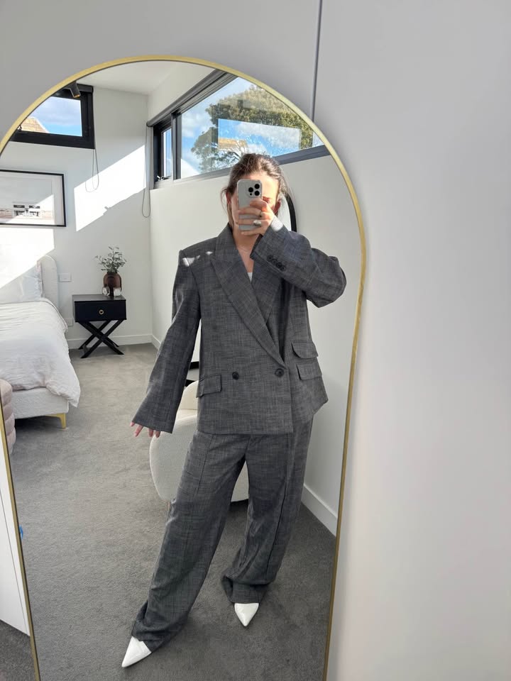 Camilla and Marc Suit - size 10/12 BNWT