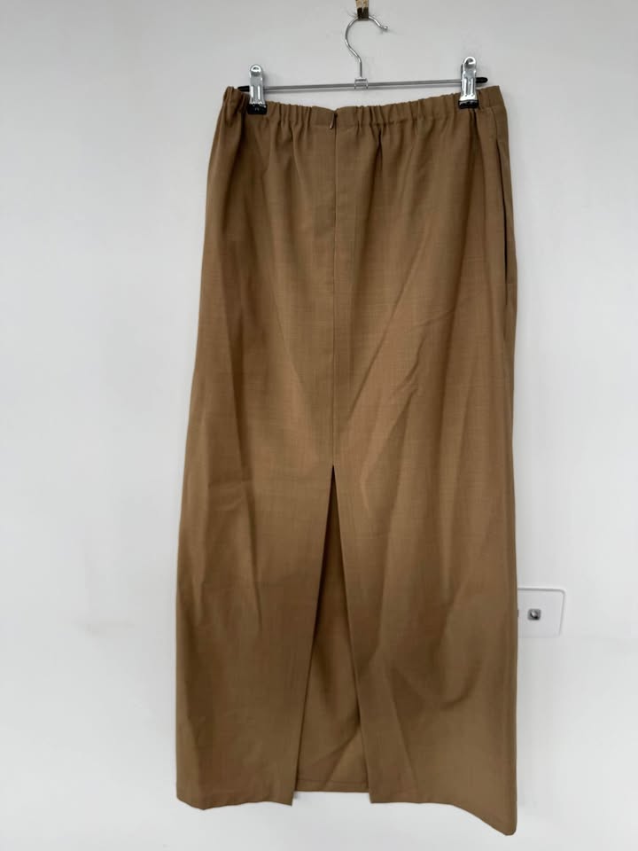 Scanlan Theodore Skirt - size medium BNWT