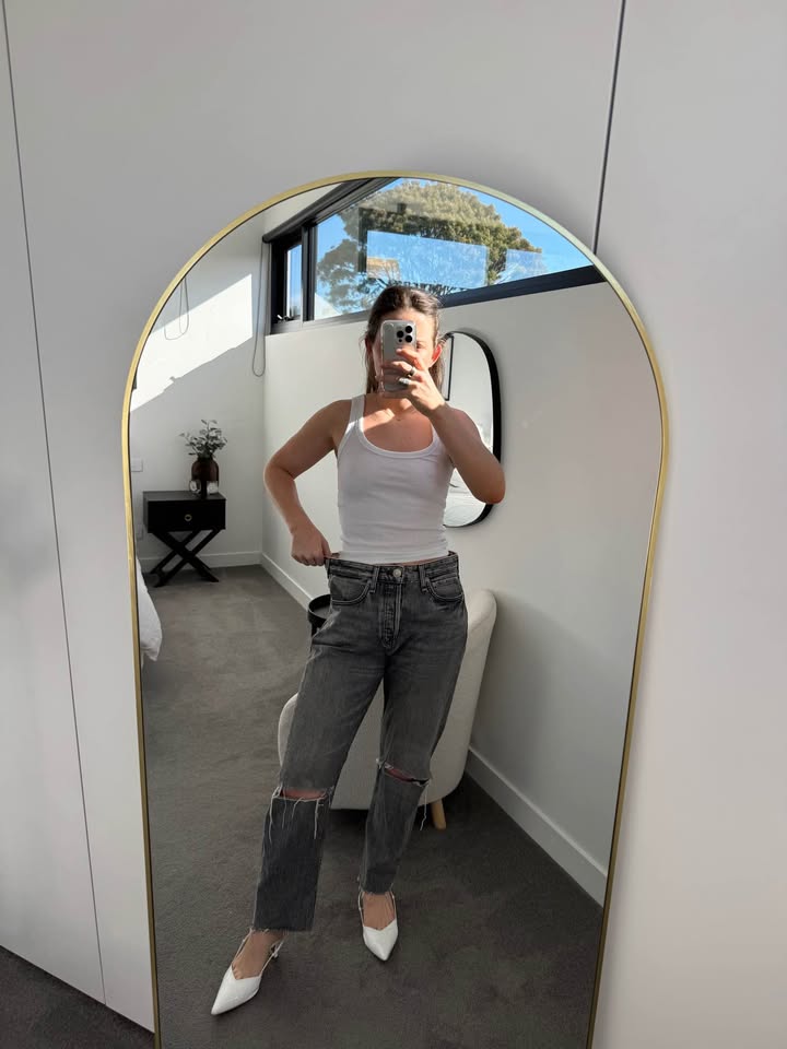 Rag and Bone Jeans - size 29