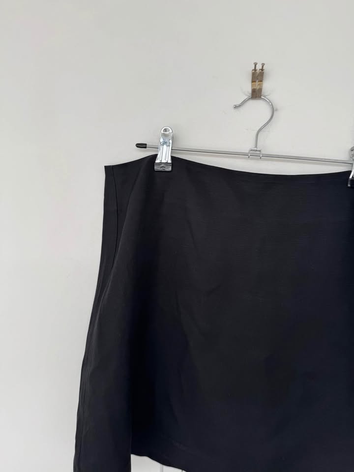 Friends w Frank Skirt - size medium