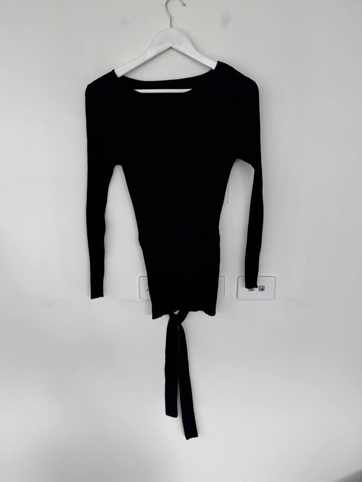 Friends with Frank Top - size small
