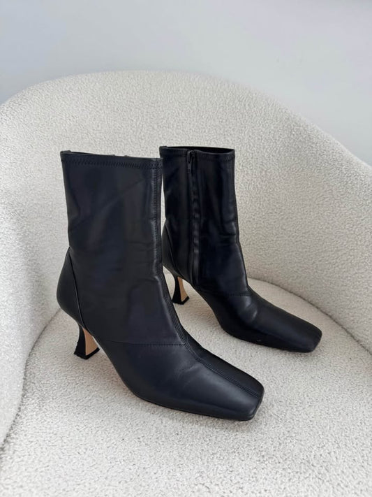 Tony Bianco Boots - size 8.5