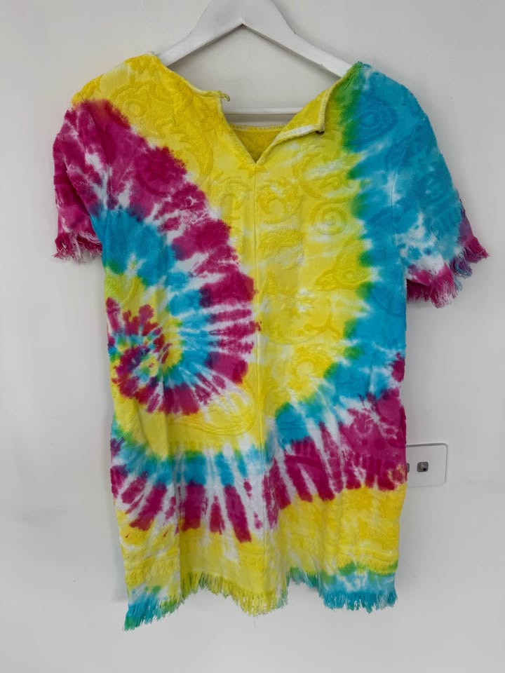 Lucy Folk Dress - size small