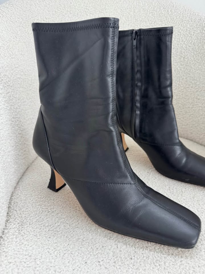 Tony Bianco Boots - size 8.5