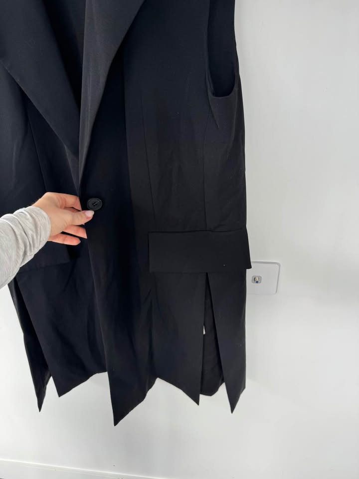 St Agni Vest - size XL