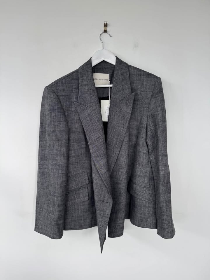 Camilla and Marc Suit - size 10/12 BNWT