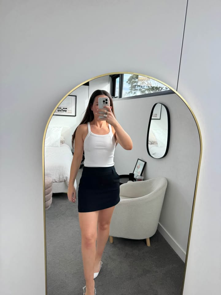Kookai skirt - size 4 (32)