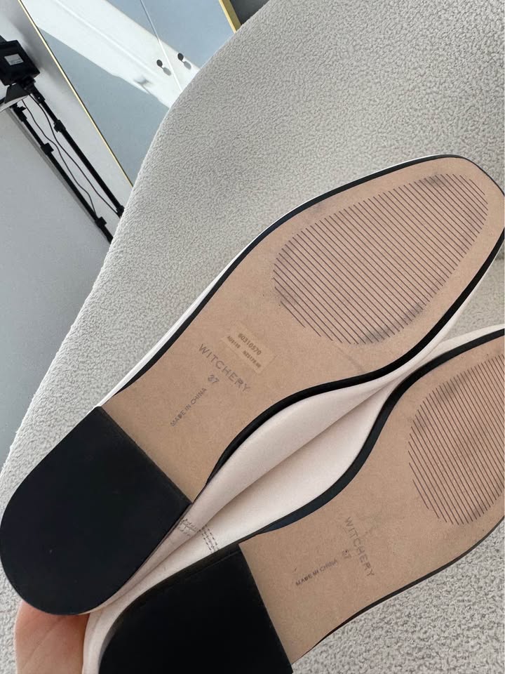 Witchery Ballet Flats - size 7
