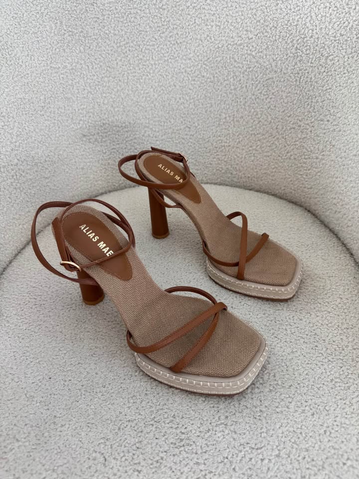 Alias Mae Heels - size 37